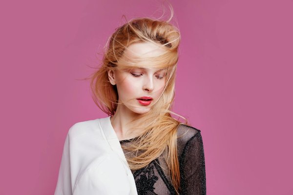 Trouver les bottes cuissardes idéales pour un look urbain chic : Le guide essentiel et ultime !